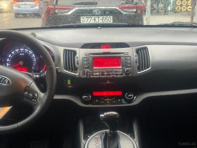 Kia Sportage 2011, 215,000 km - 2.0 l - Bakı
