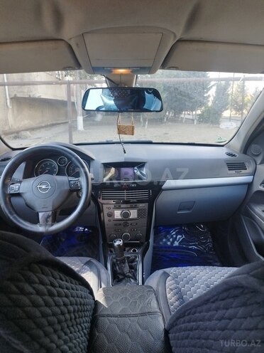 Opel Astra 2006, 276,000 km - 1.9 l - Sumqayıt