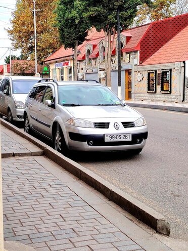 Renault Megane 2005, 301,000 km - 1.4 l - Gəncə