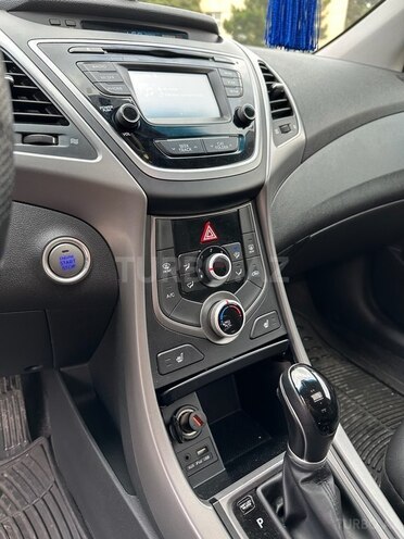 Hyundai Elantra 2015, 137,000 km - 1.8 л - Bakı