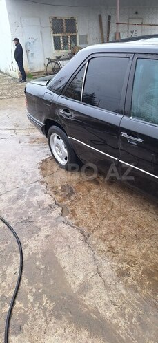 Mercedes E 220 1994, 552,598 km - 2.2 l - Cəlilabad