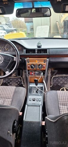Mercedes E 220 1994, 552,598 km - 2.2 l - Cəlilabad
