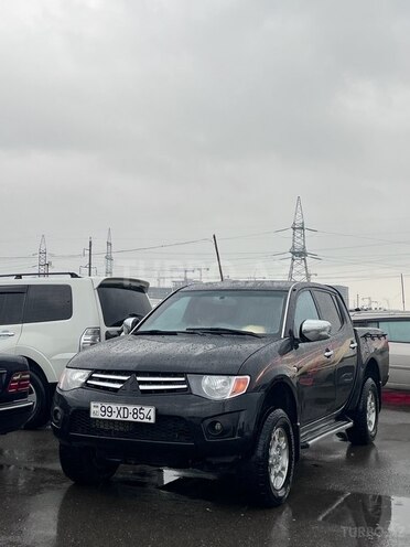 Mitsubishi L200 2012, 235,000 km - 2.5 l - İsmayıllı