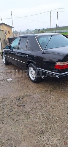Mercedes E 220 1994, 552,598 km - 2.2 l - Cəlilabad