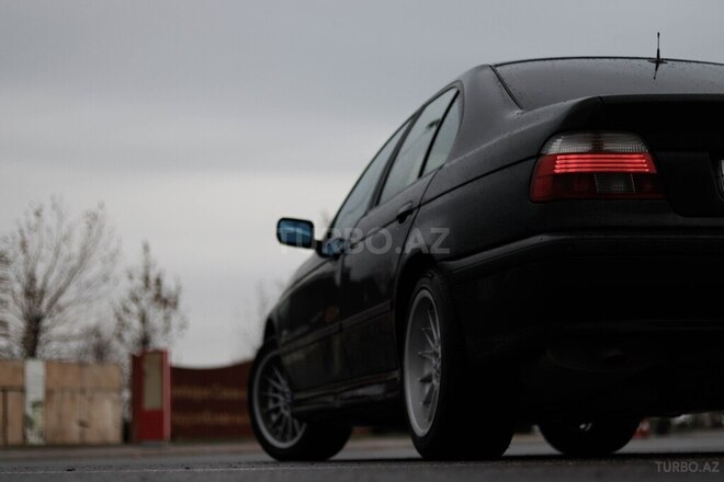 BMW 528 1999, 336,000 km - 2.8 l - Bakı