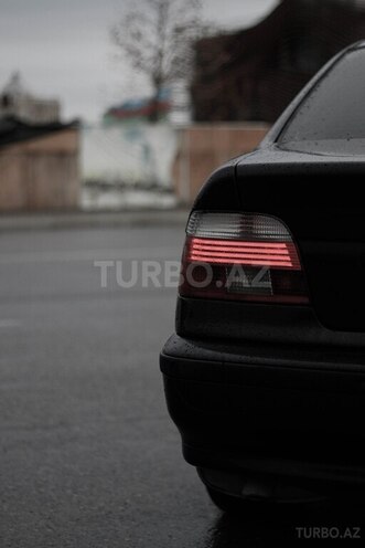 BMW 528 1999, 336,000 km - 2.8 l - Bakı