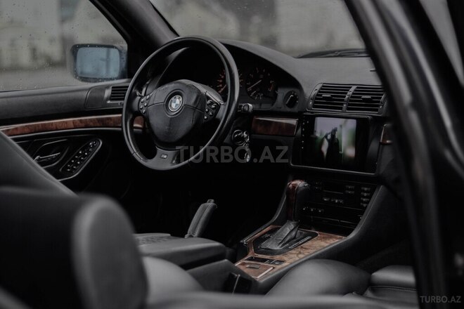 BMW 528 1999, 336,000 km - 2.8 l - Bakı