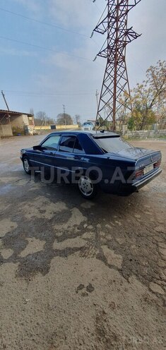 Mercedes 190 1989, 195,000 km - 2.0 л - Cəlilabad
