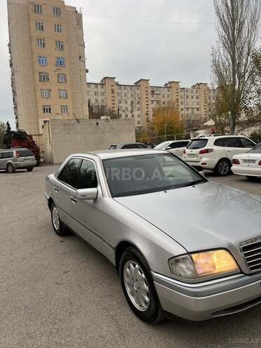 Mercedes C 200 1995, 463,579 km - 2.0 l - Bakı