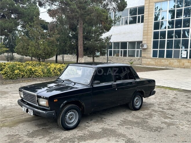 LADA (VAZ) 2107 2011, 98,681 km - 1.6 l - Salyan