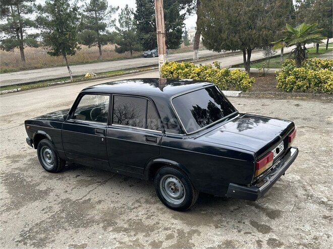 LADA (VAZ) 2107 2011, 98,681 km - 1.6 l - Salyan