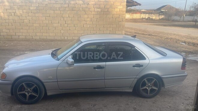 Mercedes C 220 d 1999, 335,000 km - 2.2 л - Bakı