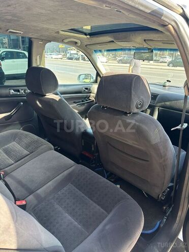 Volkswagen Golf 2001, 28,800 km - 2.0 l - Sumqayıt