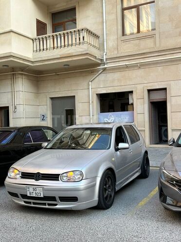 Volkswagen Golf 2001, 28,800 km - 2.0 l - Sumqayıt