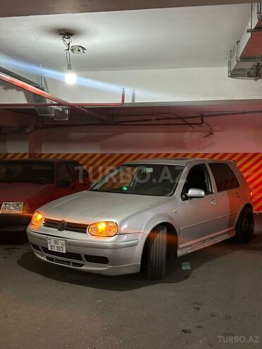 Volkswagen Golf 2001, 28,800 km - 2.0 l - Sumqayıt