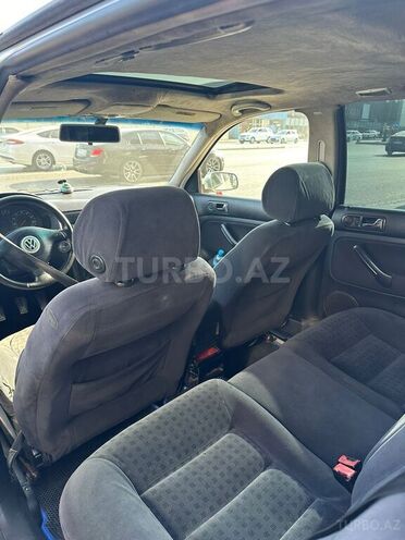 Volkswagen Golf 2001, 28,800 km - 2.0 l - Sumqayıt