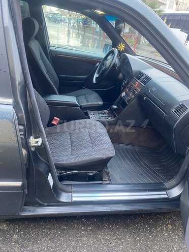 Mercedes C 220 1995, 430,000 km - 2.2 л - Bakı