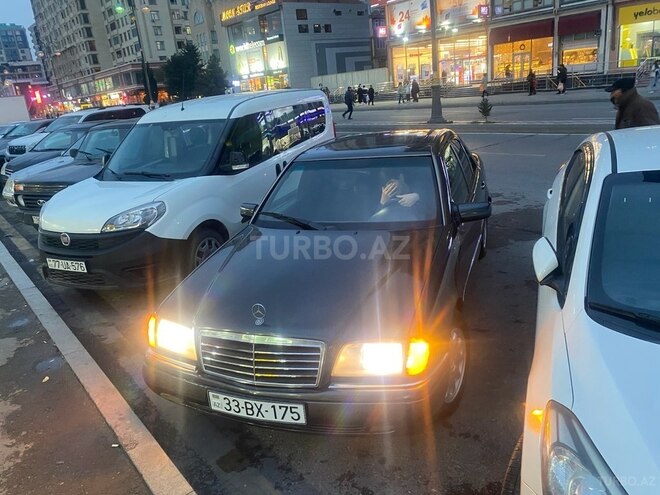 Mercedes C 220 1995, 430,000 km - 2.2 л - Bakı