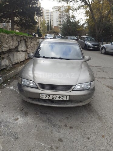 Opel Vectra 1995, 384,000 km - 1.6 л - Bakı
