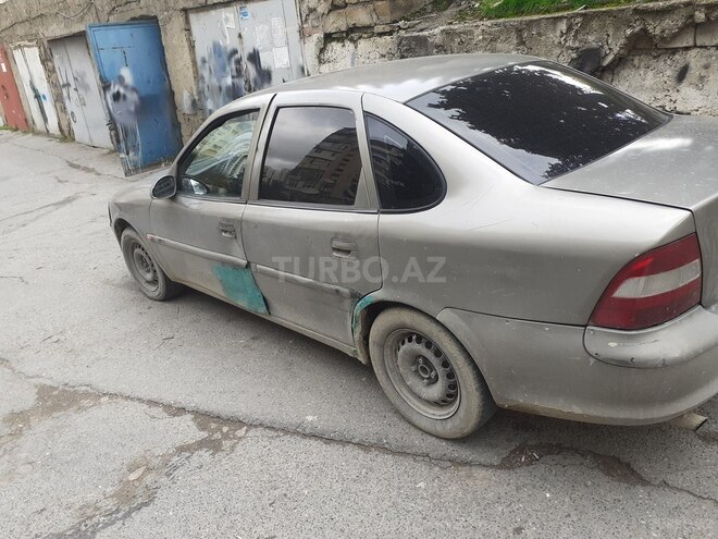 Opel Vectra 1995, 384,000 km - 1.6 л - Bakı