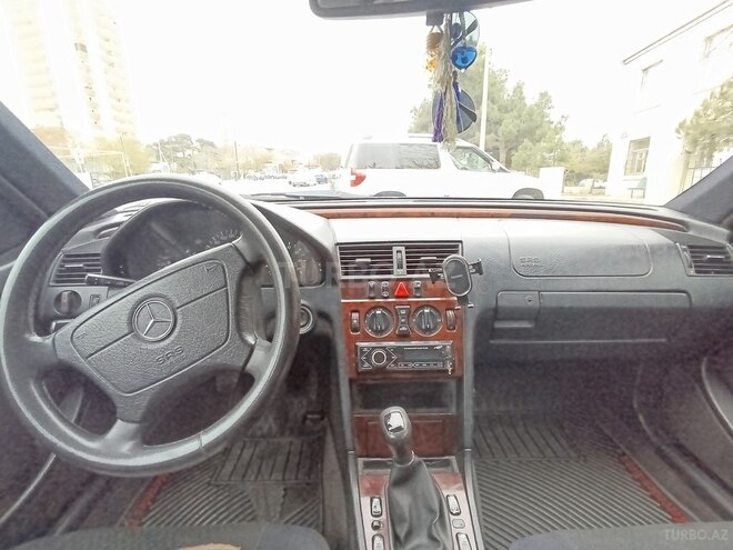 Mercedes C 180 2000, 391,000 km - 1.8 l - Bakı