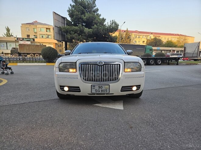 Chrysler 300C 2007, 129,000 km - 2.7 l - Xırdalan