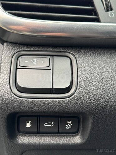 Kia K5-13