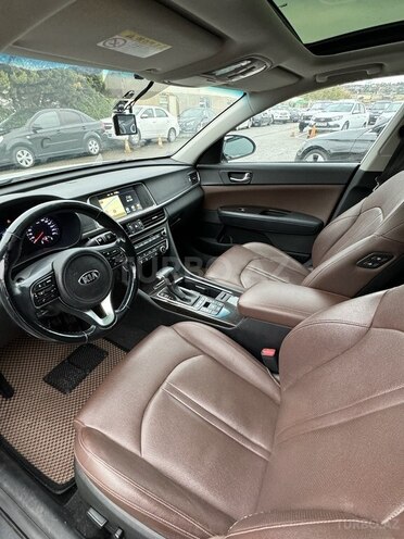 Kia K5-8