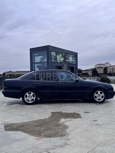 Mercedes E 270 2000, 550,000 km - 2.7 l - Bakı