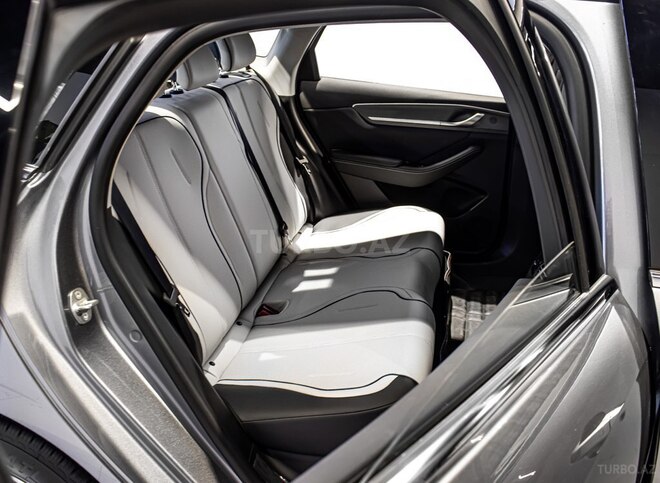 BYD Destroyer 05-21