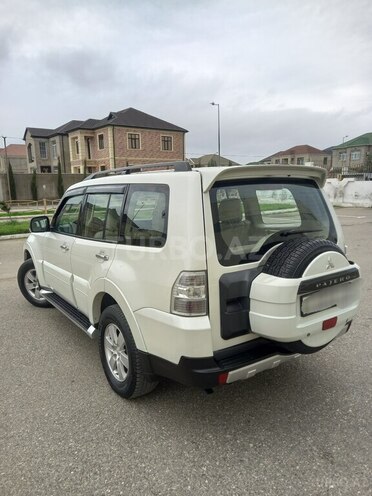 Mitsubishi Pajero 2007, 208,000 km - 3.0 л - Bakı