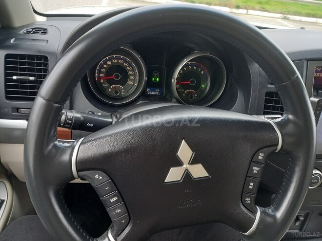 Mitsubishi Pajero 2007, 208,000 km - 3.0 л - Bakı