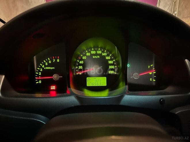 Kia Sportage 2010, 178,000 km - 2.0 l - Bakı