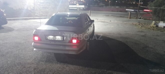 Mercedes E 230 1994, 274,000 km - 2.3 л - Bakı