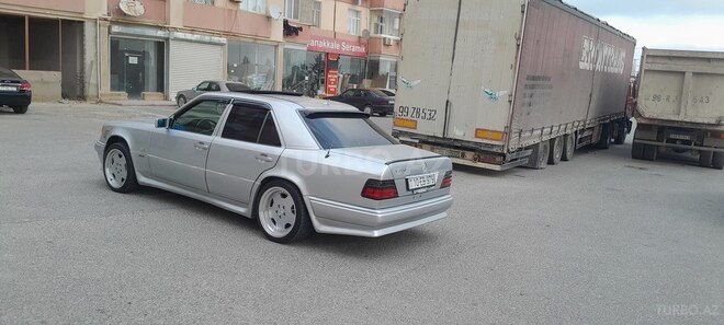 Mercedes E 230 1994, 274,000 km - 2.3 л - Bakı