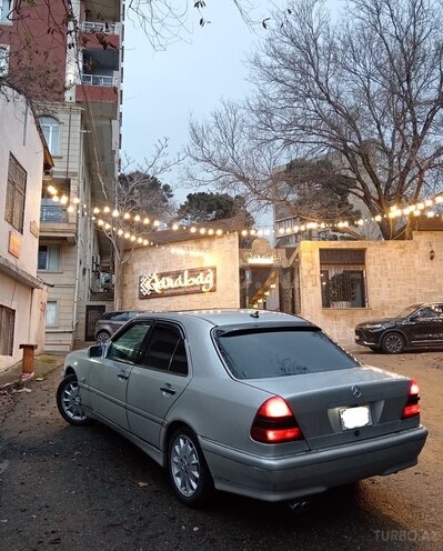 Mercedes C 230 2000, 231,427 km - 2.3 l - Bakı