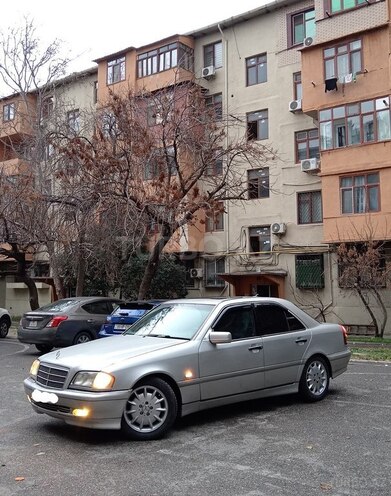 Mercedes C 230 2000, 231,427 km - 2.3 l - Bakı