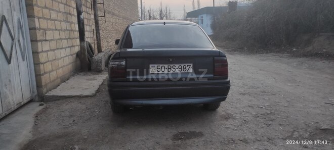Opel Vectra 1994, 425,556 km - 1.7 l - Tovuz