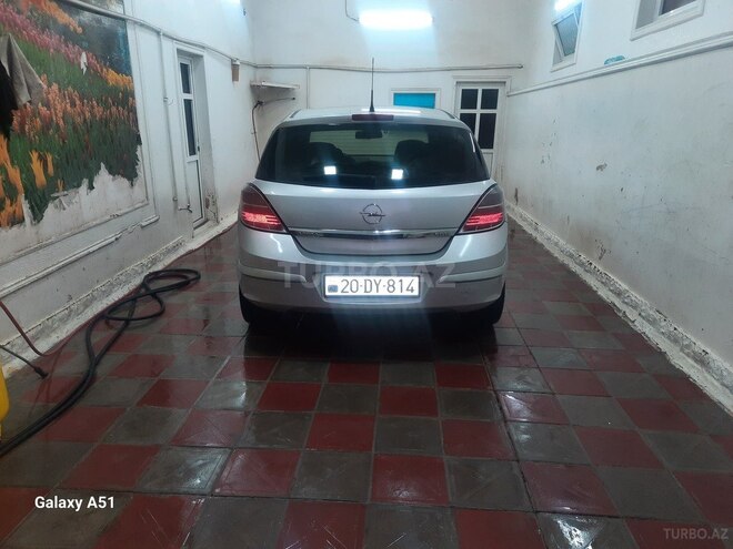 Opel Astra 2009, 335,000 km - 1.3 л - Gəncə