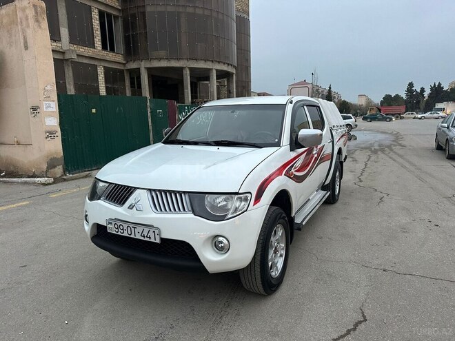 Mitsubishi L200 2008, 212,000 km - 2.5 l - Bakı