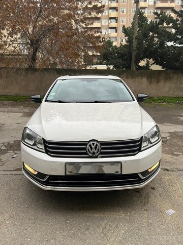 Volkswagen Passat 2013, 300,000 km - 1.8 l - Bakı
