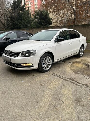 Volkswagen Passat 2013, 300,000 km - 1.8 l - Bakı