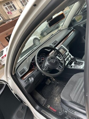 Volkswagen Passat 2013, 300,000 km - 1.8 l - Bakı