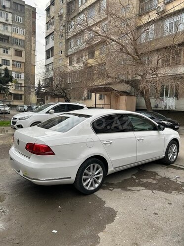 Volkswagen Passat 2013, 300,000 km - 1.8 l - Bakı