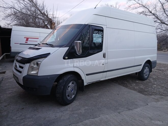 Ford Transit 2011, 320,000 km - 2.4 л - Quba