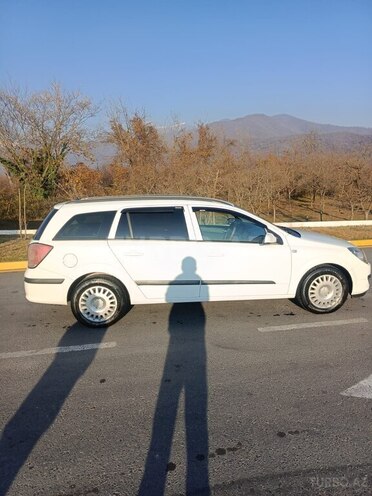Opel Astra 2006, 310,000 km - 1.4 l - Zaqatala