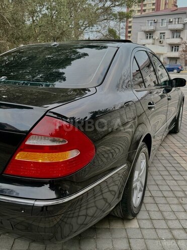 Mercedes E 240 2004, 310,000 km - 2.4 l - Xırdalan