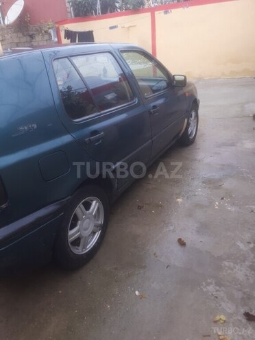 Volkswagen Golf 1993, 100,000 km - 1.8 l - Bakı