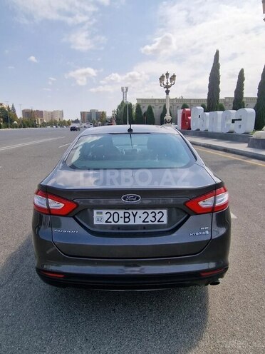 Ford Fusion (North America) 2015, 293,157 km - 2.0 l - Gəncə