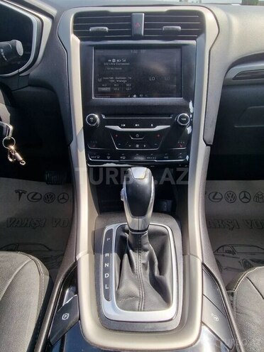 Ford Fusion (North America) 2015, 293,157 km - 2.0 l - Gəncə